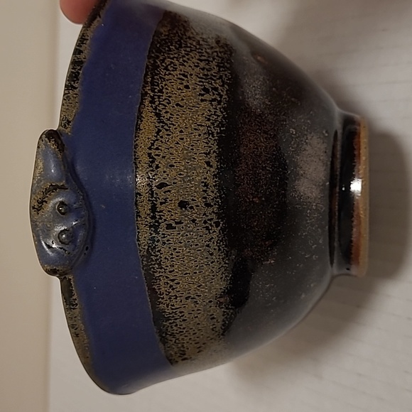 Handmade Signed Pottery Bowl - Picture 10 of 15